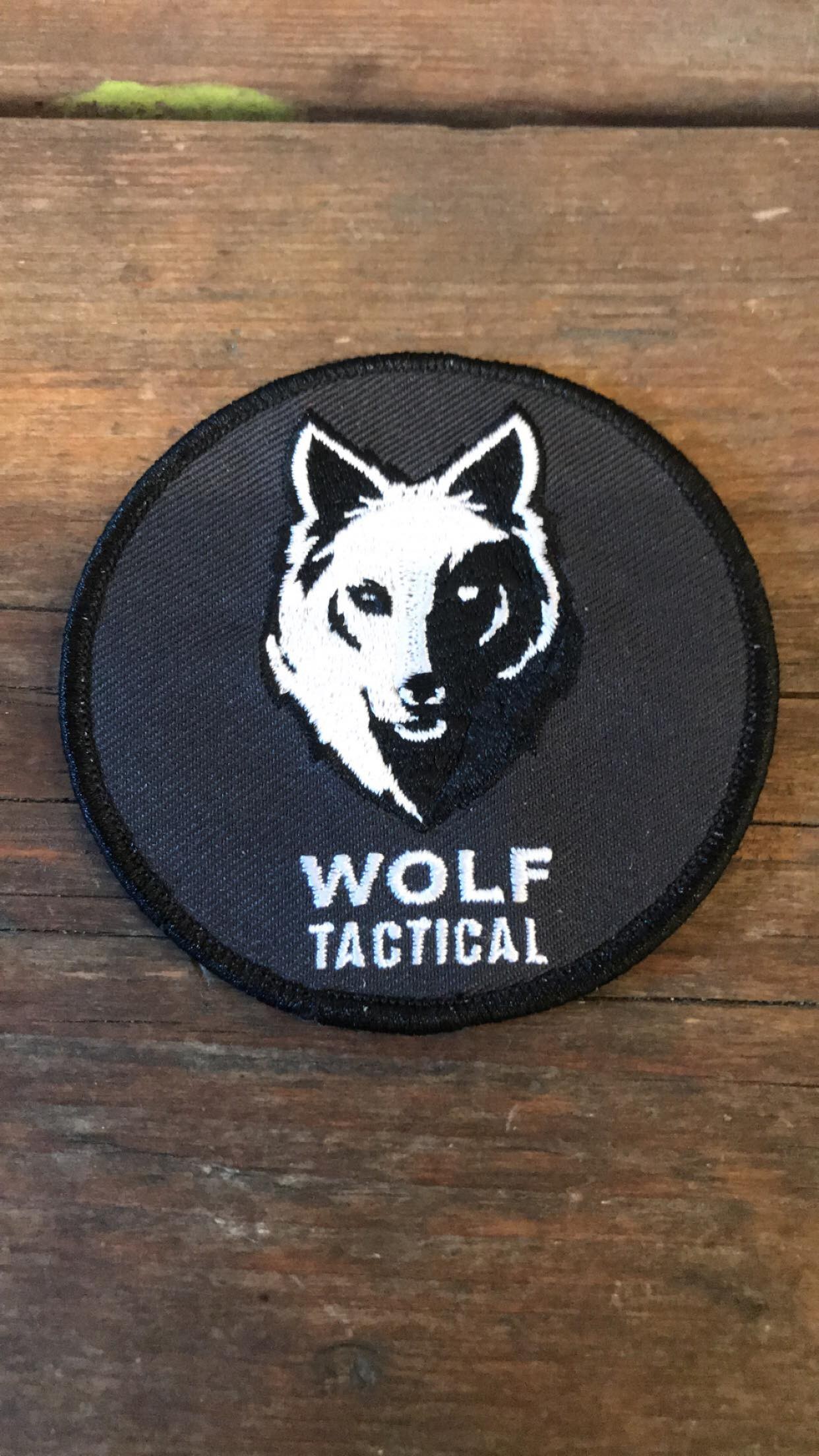 WOLF TACTICAL PATCH